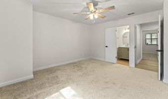 798 MAIN St, Atlantic Beach, FL 32233