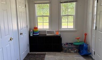 1580 Preston Ave, Akron, OH 44305