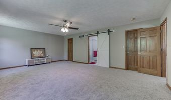 8640 Count Turf Ct, Indianapolis, IN 46217