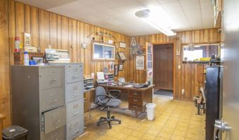 105 E. 2nd St, Alcester, SD 57001