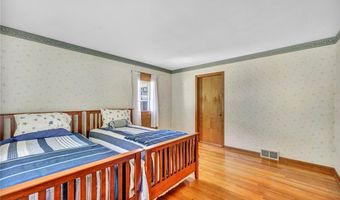 154 Walnut Dr, Amherst, OH 44001
