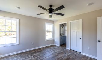 413 North Ave, Appomattox, VA 24522