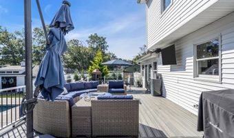23 Pelican Dr, Bayville, NJ 08721