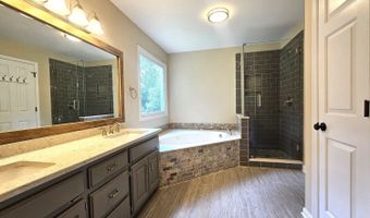 290 Oakmere Dr, Alpharetta, GA 30009