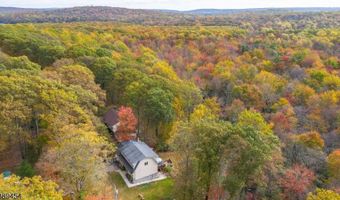 312 Mountainside Dr, Alloway, NJ 07422