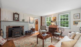 22 Brayton Rd, Smithfield, RI 02917