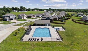 6989 141st St, Basehor, KS 66007