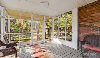 226 Wildflower Rd, Asheville, NC 28804