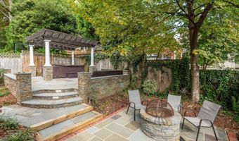 1503 N JEFFERSON St, Arlington, VA 22205