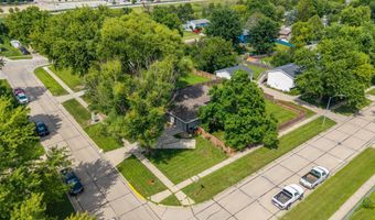 215 25th Ave SW, Altoona, IA 50009