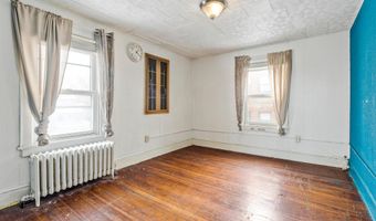 921 48TH St NE, Washington, DC 20019