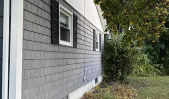 121 Clark Ave, Bangor, ME 04401