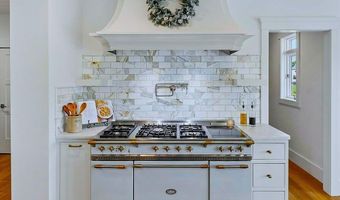 1 Cobtail Way, Bedford, NH 03110
