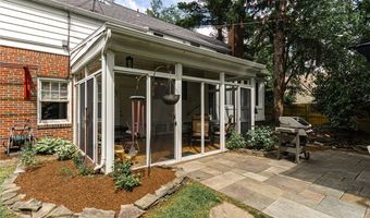 24 Huxley Dr, Amherst, NY 14226