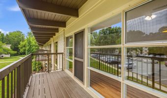 4961 AMERICANA Dr 208, Annandale, VA 22003