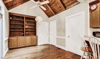 1018 Viewmont Dr, Asheboro, NC 27205
