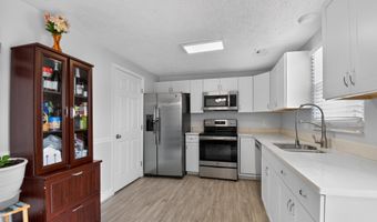 8307 PONDSIDE Ter, Alexandria, VA 22309