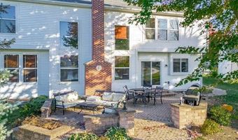 3960 Georgetown Cir, Algonquin, IL 60102