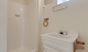 1842 Glacier Dr, Blakeslee, PA 18610