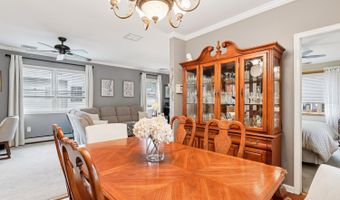 15 5th Ave, Avenel, NJ 07001