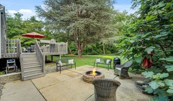 51 Normandy Ct, Middletown, NJ 07748