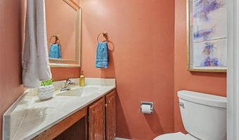 638 Old Ballwin Rd, Ballwin, MO 63021