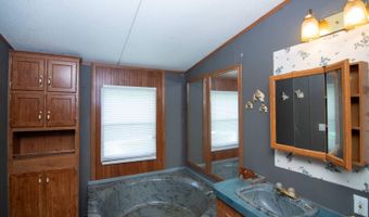 941 E Clayton Rd, Alderson, WV 24910