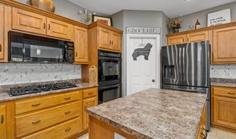 1205 N Dewey, Auburn, IN 46706