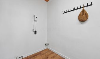 107 W High St, Ashley, OH 43003