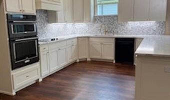 318 S Watson St B, Alvarado, TX 76009