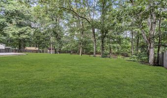 32 1st St, Barnegat, NJ 08005