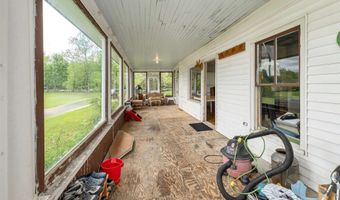 572 S Barnstead Rd, Barnstead, NH 03225