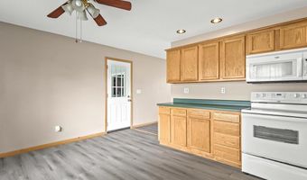 118 W Hawley St, Amboy, IL 61310