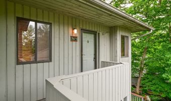 7673 Woodmere Dr 27, Athens, OH 45701