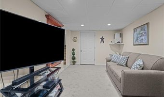 65 Albion Rd, Cumberland, RI 02864