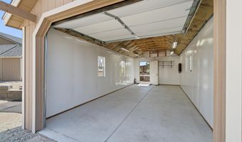 123 Hood Dr, Dayton, NV 89403