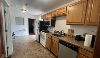 1306 Shull St, Ava, MO 65608