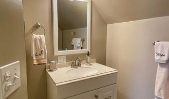 117 Apple Ridge Dr, Beaver, WV 25813