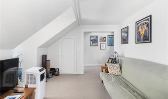 27 Franklin St, Newport, RI 02840