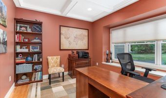 74 Settlers Ct, Bedford, NH 03110