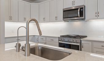 3 Longview Dr 305, Atkinson, NH 03811