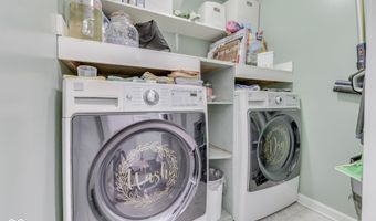 7305 Wellwood Dr, Indianapolis, IN 46217