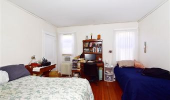 1 Arnold Ave, Newport, RI 02840