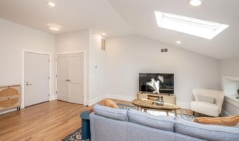 915 Vine St, Cincinnati, OH 45202