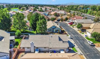 11246 Pleasant Hills Dr, Apple Valley, CA 92308