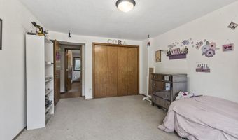 2236 E Roanoke Dr, Boise, ID 83712
