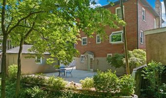 711 Riverview Dr, Alton, IL 62002