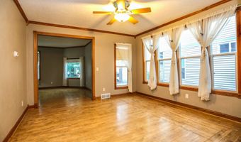 17 SW 9th Ave, Aberdeen, SD 57401