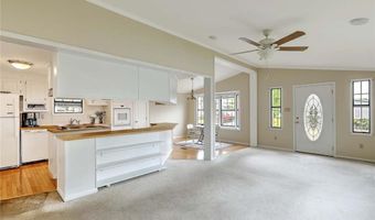 7 Queens Rd, Attleboro, MA 02703