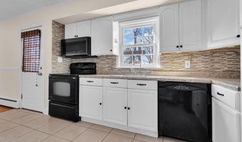 916 Beachwood Blvd, Beachwood, NJ 08722